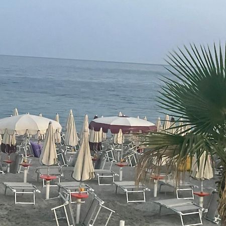 Fiordaliso Lägenhet Caulonia Marina Exteriör bild